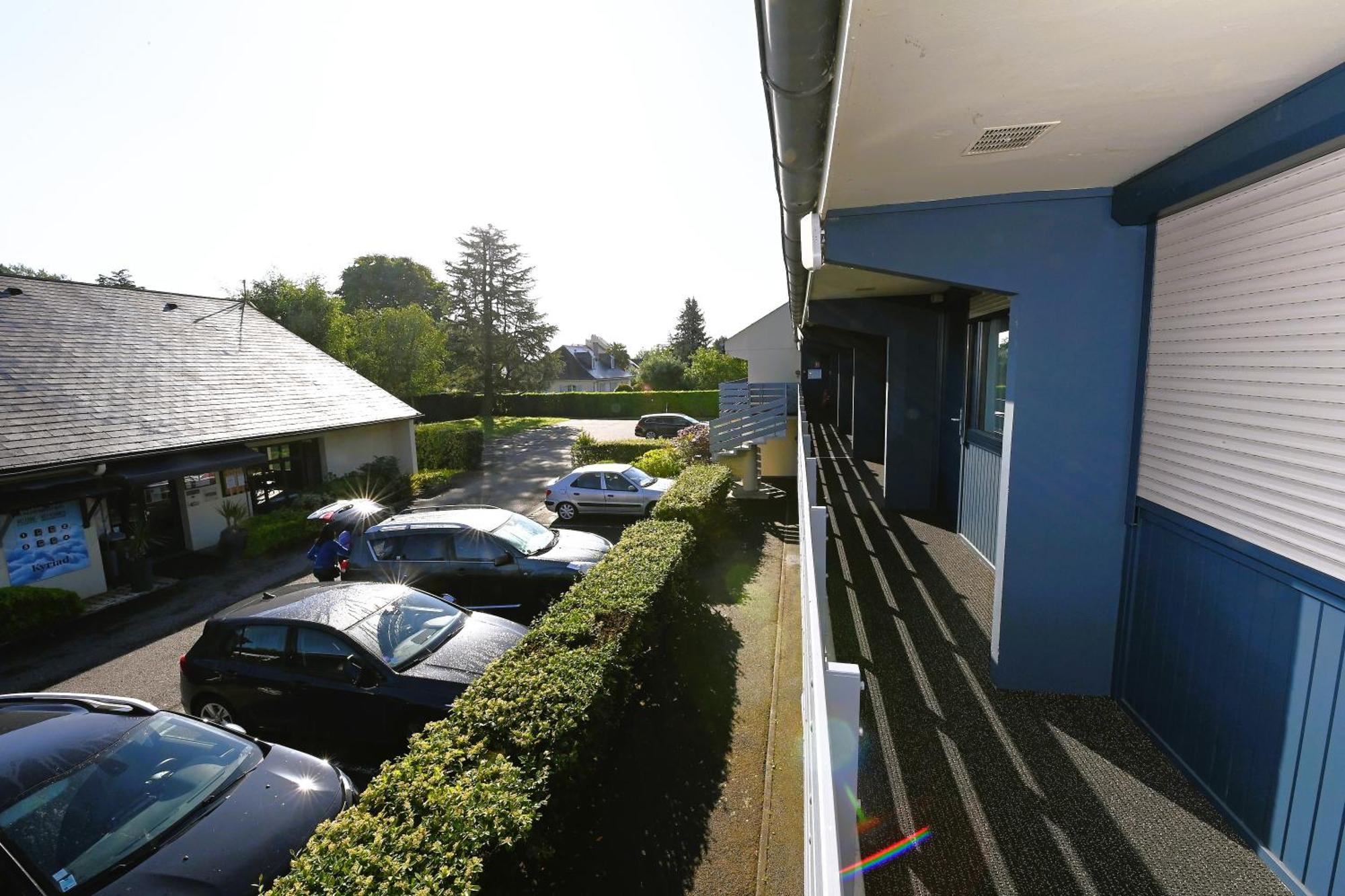 Kyriad Tarbes Odos Buitenkant foto